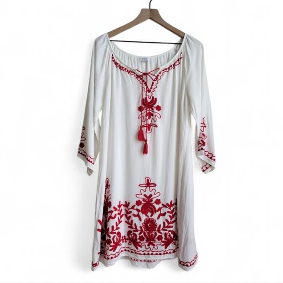 C|C Chic Connection Embroidered Boho Dress or Swim Cover-Up White Red - Picture 2 of 9